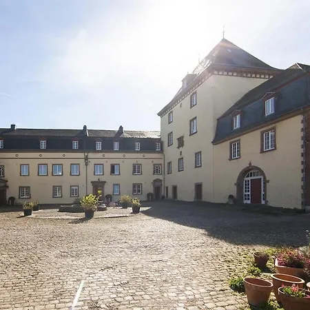 La Maison Im Park Von Schloss Schmidtheim
