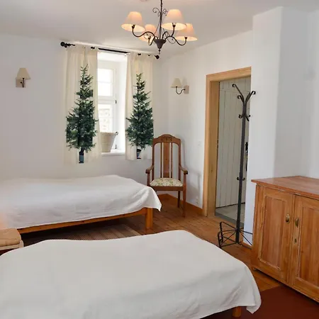 La Maison Im Park Von Schloss Schmidtheim