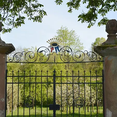 La Maison Im Park Von Schloss *