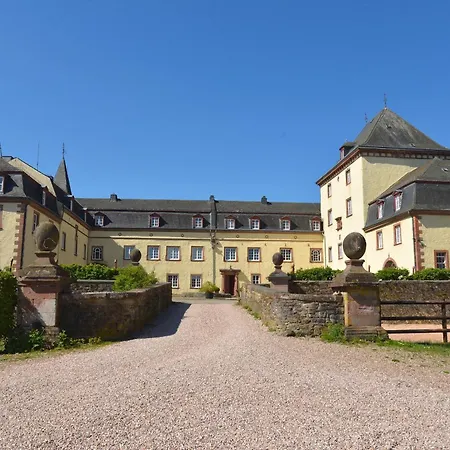 Nyaraló La Maison Im Park Von Schloss