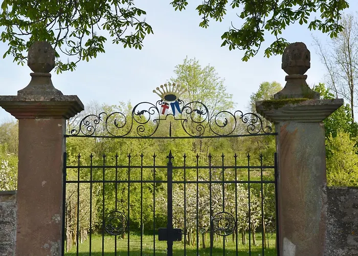 La Maison Im Park Von Schloss *